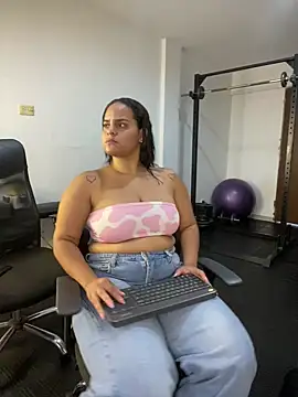 Violetrousse online show from 09-24-25, 04:35