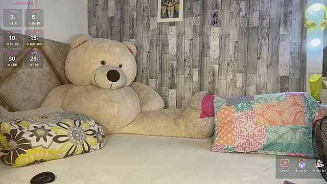 Violetrousse online show from 10-25-25, 09:15