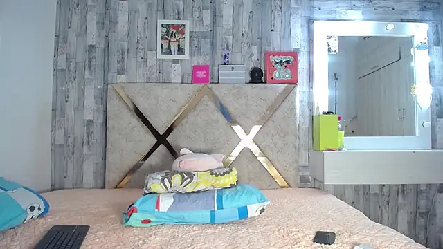 Violetrousse online show from 02-24-26, 10:32