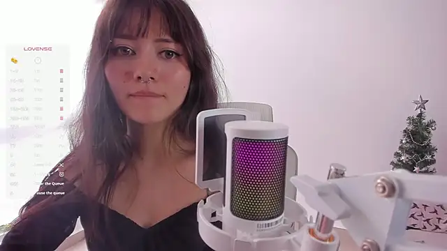 Snapshot of Sakito_Tokio chatting on 12-22-25, 08:42 Sakito Tokio online show from 12-22-25, 08:42