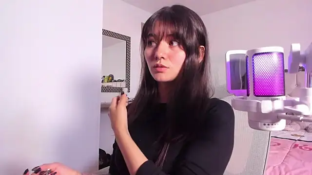 Snapshot of Sakito_Tokio chatting on 10-25-25, 10:10 Sakito Tokio online show from 10-25-25, 10:10