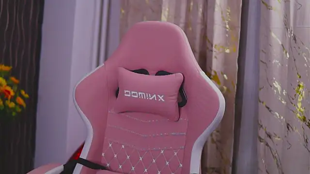 KimSkyex online show from 02-17-25, 10:38
