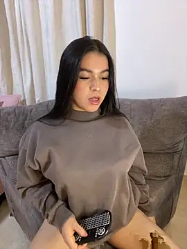 Snapshot of Blancanievess chatting on 04-08-26, 03:08 Blancanievess online show from 04-08-26, 03:08