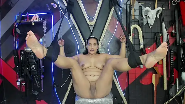 Snapshot of SUBMISSION_BDSM chatting on 05-22-26, 01:31 SUBMISSION BDSM online show from 05-22-26, 01:31