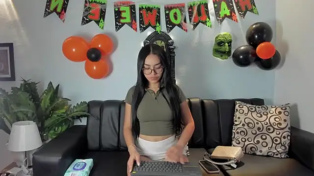 Mia petite01 online show from 10-04-25, 09:38