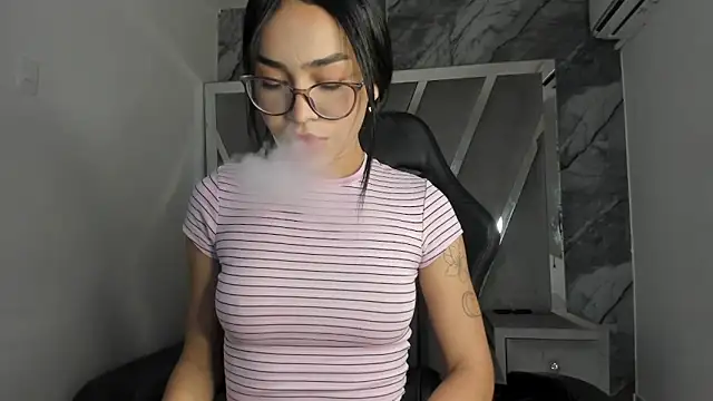 Mia petite01 online show from 05-19-26, 08:38