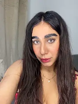 Snapshot of Meryem_Queen chatting on 05-17-26, 08:31 Meryem Queen online show from 05-17-26, 08:31