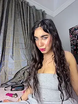 Snapshot of Meryem_Queen chatting on 03-03-26, 01:23 Meryem Queen online show from 03-03-26, 01:23