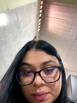 alissonfernandez  online show from 09-17-25, 02:52