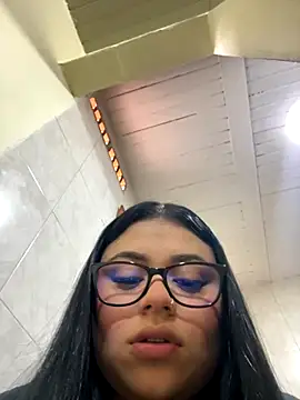 alissonfernandez  online show from 09-22-25, 01:50