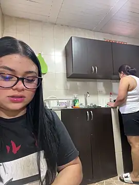 alissonfernandez  online show from 09-11-25, 08:53