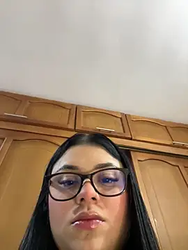 alissonfernandez  online show from 09-23-25, 11:28