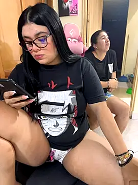 alissonfernandez  online show from 11-08-25, 04:27