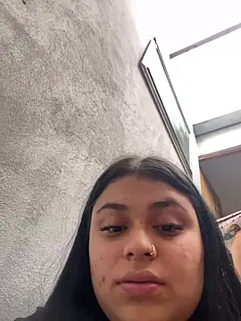 alissonfernandez  online show from 06-18-26, 07:52