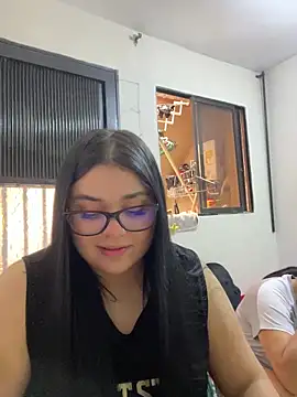 alissonfernandez  online show from 06-26-26, 07:31