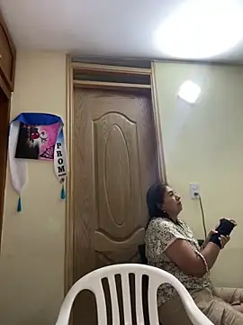 Snapshot of alissonfernandez_ chatting on 01-16-26, 12:36 alissonfernandez online show from 01-16-26, 12:36