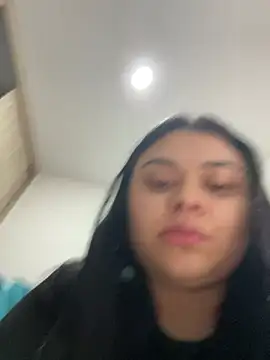alissonfernandez  online show from 03-10-25, 12:17