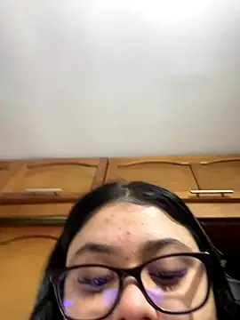 alissonfernandez  online show from 12-05-25, 11:31