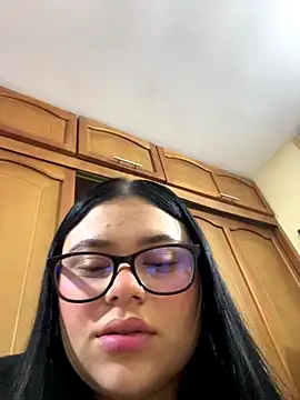 alissonfernandez  online show from 11-02-25, 05:40