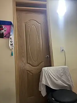 alissonfernandez  online show from 04-01-26, 10:05