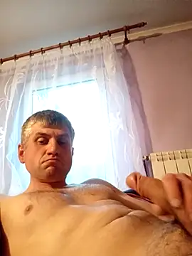 Snapshot of Gotowy40 chatting on 05-08-26, 03:32 Gotowy40 online show from 05-08-26, 03:32