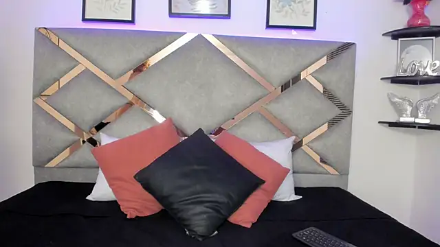 Snapshot of marian_pinzon chatting on 03-12-25, 02:52 marian pinzon online show from 03-12-25, 02:52