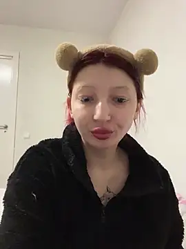Snapshot of Alissa_kiss chatting on 02-11-25, 09:03 Alissa kiss online show from 02-11-25, 09:03