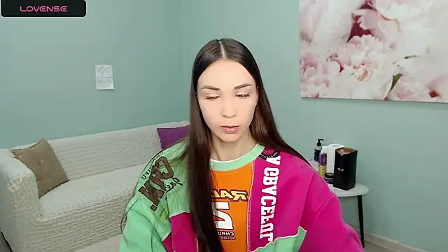 AmyJonas online show from 10-10-25, 04:35