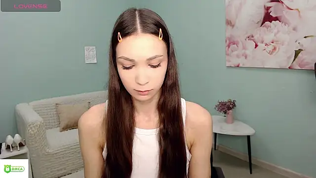 Snapshot of AmyJonas chatting on 05-14-26, 05:15 AmyJonas online show from 05-14-26, 05:15