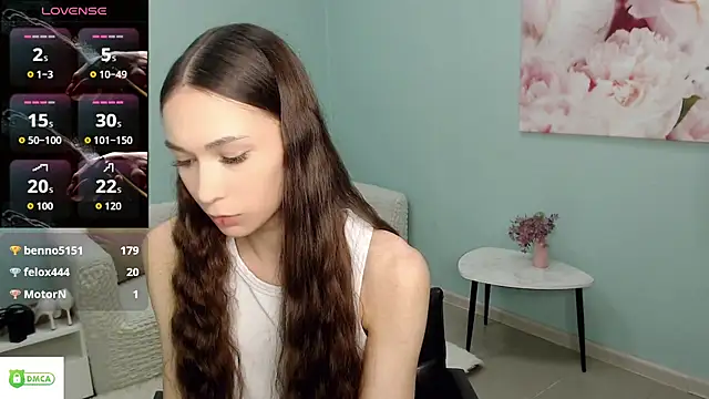 Snapshot of AmyJonas chatting on 06-18-26, 09:14 AmyJonas online show from 06-18-26, 09:14