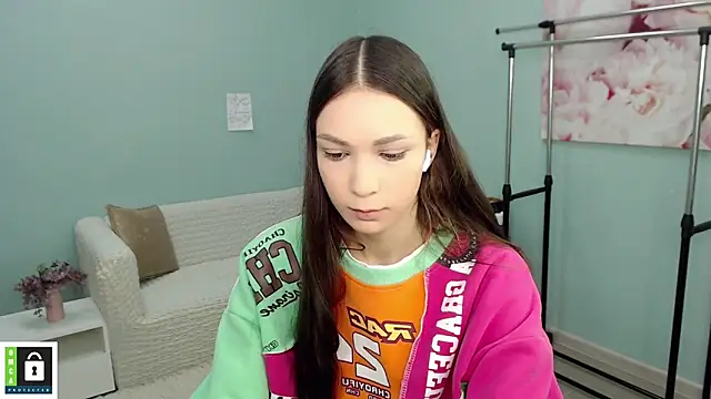 AmyJonas online show from 10-23-25, 05:39