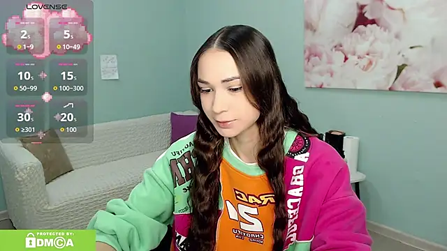 AmyJonas online show from 10-20-25, 04:25