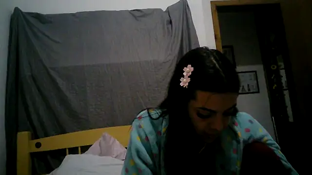 isabella048 online show from 09-22-25, 08:15