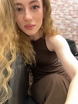  AngelMoon  online show from 10-25-25, 03:49