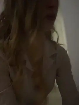  AngelMoon  online show from 09-22-25, 04:18