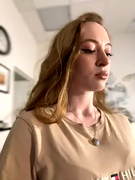  AngelMoon  online show from 09-16-25, 04:02