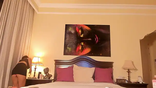 LunaMystyque online show from 03-18-26, 04:08