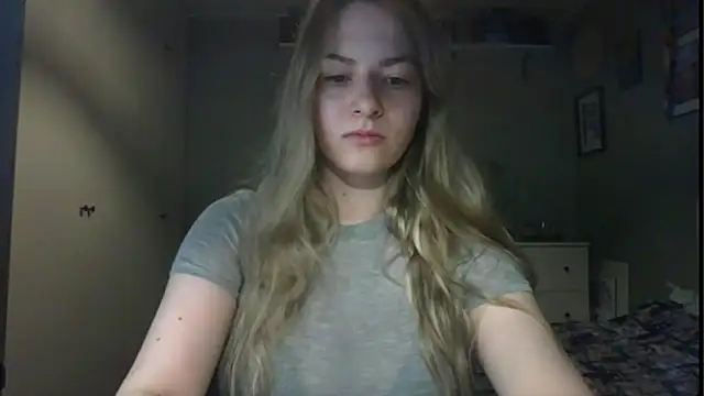 Snapshot of ROSIEx_sweet chatting on 10-16-25, 06:43 ROSIEx sweet online show from 10-16-25, 06:43