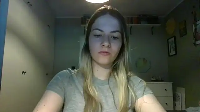 Snapshot of ROSIEx_sweet chatting on 09-17-25, 06:48 ROSIEx sweet online show from 09-17-25, 06:48
