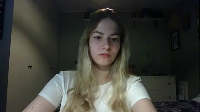 Snapshot of ROSIEx_sweet chatting on 10-07-25, 06:58 ROSIEx sweet online show from 10-07-25, 06:58