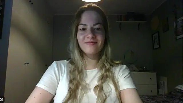 Snapshot of ROSIEx_sweet chatting on 10-22-25, 06:46 ROSIEx sweet online show from 10-22-25, 06:46
