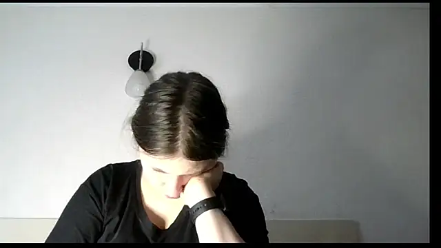 kila lo online show from 02-14-25, 02:44