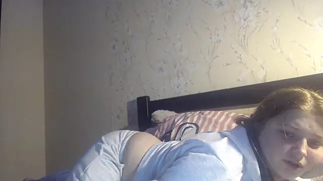 kila lo online show from 02-24-26, 09:04