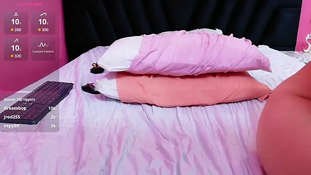 hornybarelylegalgirl online show from 11-03-25, 12:16