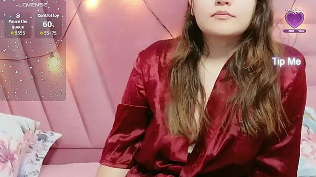 hornybarelylegalgirl online show from 04-08-26, 12:28