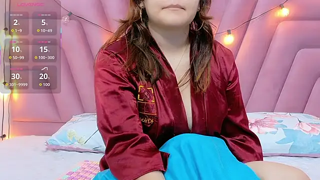 hornybarelylegalgirl online show from 10-29-25, 12:48