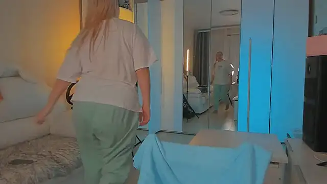 1AlexaGoddess3 online show from 01-31-25, 02:58