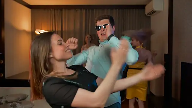 awesome anna online show from 04-11-26, 07:56