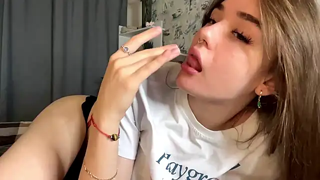 BlissDodd online show from 10-19-25, 06:43