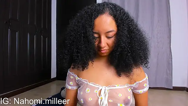 Snapshot of NAHOMI_MILLER chatting on 10-02-25, 02:48 NAHOMI MILLER online show from 10-02-25, 02:48